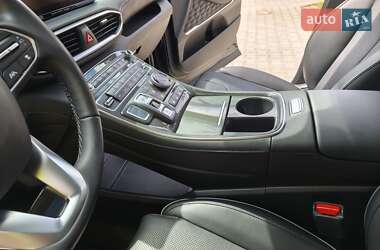 Внедорожник / Кроссовер Hyundai Santa FE 2021 в 