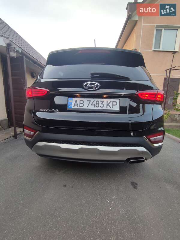 Внедорожник / Кроссовер Hyundai Santa FE 2018 в Виннице
