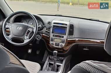 Позашляховик / Кросовер Hyundai Santa FE 2011 в 