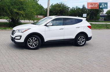 Внедорожник / Кроссовер Hyundai Santa FE 2015 в 