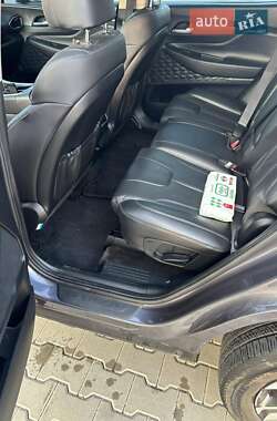 Внедорожник / Кроссовер Hyundai Santa FE 2021 в 