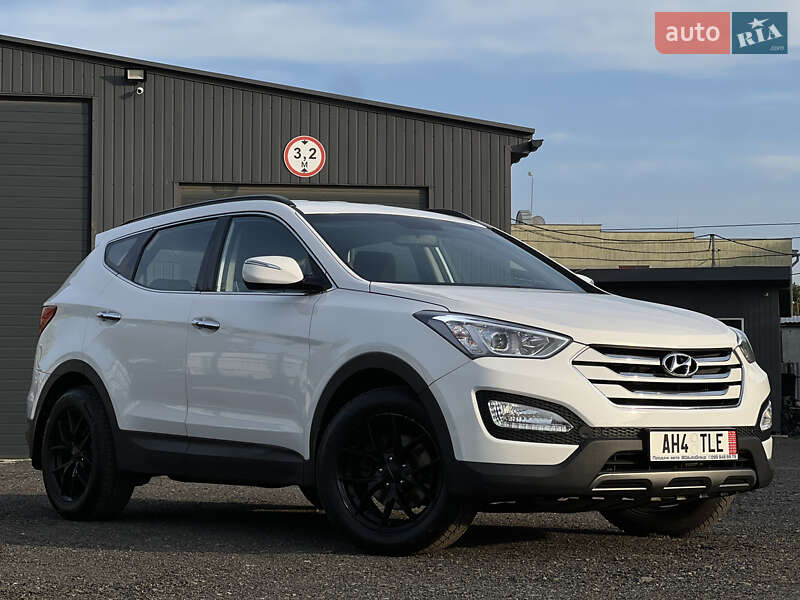 Позашляховик / Кросовер Hyundai Santa FE 2013 в Ужгороді