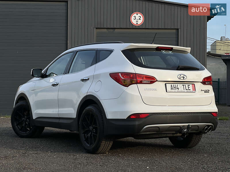 Позашляховик / Кросовер Hyundai Santa FE 2013 в Ужгороді