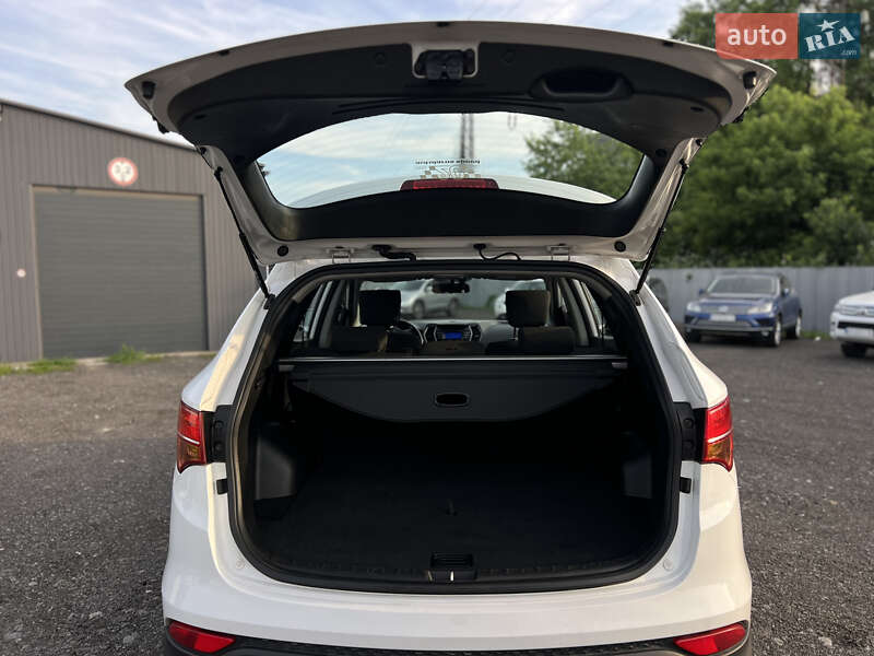 Позашляховик / Кросовер Hyundai Santa FE 2013 в Ужгороді