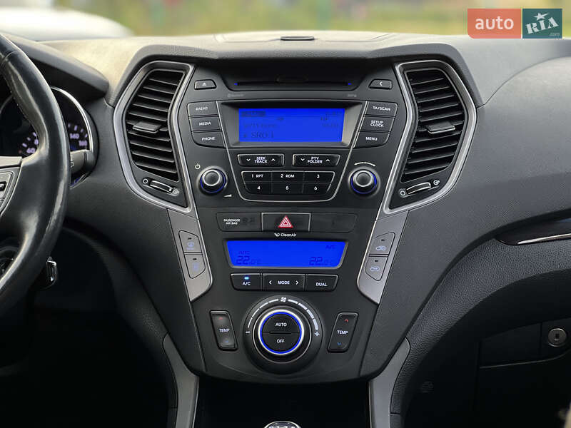 Позашляховик / Кросовер Hyundai Santa FE 2013 в Ужгороді