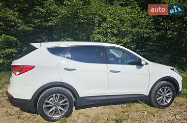 Позашляховик / Кросовер Hyundai Santa FE 2013 в Чернівцях