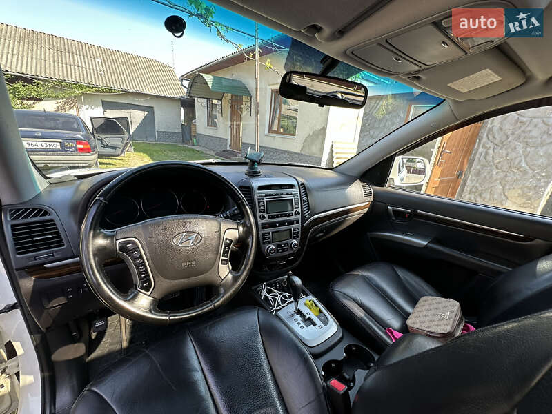 Внедорожник / Кроссовер Hyundai Santa FE 2010 в Снятине