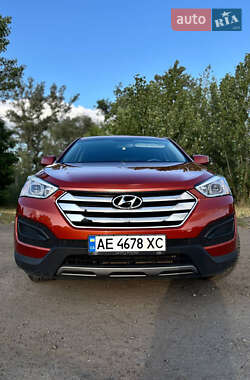 Внедорожник / Кроссовер Hyundai Santa FE 2015 в 