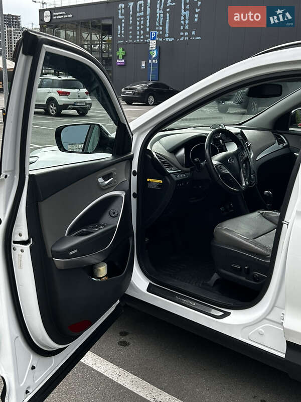 Внедорожник / Кроссовер Hyundai Santa FE 2015 в Киеве фото 5 Внедорожник / Кроссовер Hyundai Santa FE 2015 в Киеве