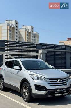 Внедорожник / Кроссовер Hyundai Santa FE 2013 в 