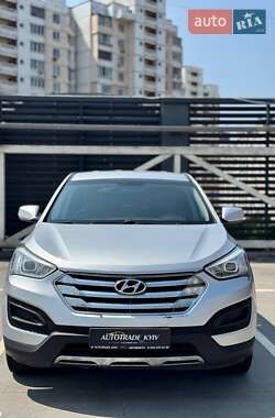 Внедорожник / Кроссовер Hyundai Santa FE 2013 в 