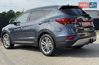 Позашляховик / Кросовер Hyundai Santa FE 2016 в 