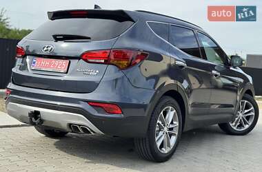 Позашляховик / Кросовер Hyundai Santa FE 2016 в 