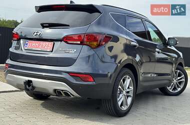Позашляховик / Кросовер Hyundai Santa FE 2016 в 