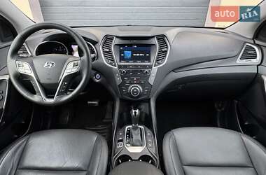 Позашляховик / Кросовер Hyundai Santa FE 2016 в 