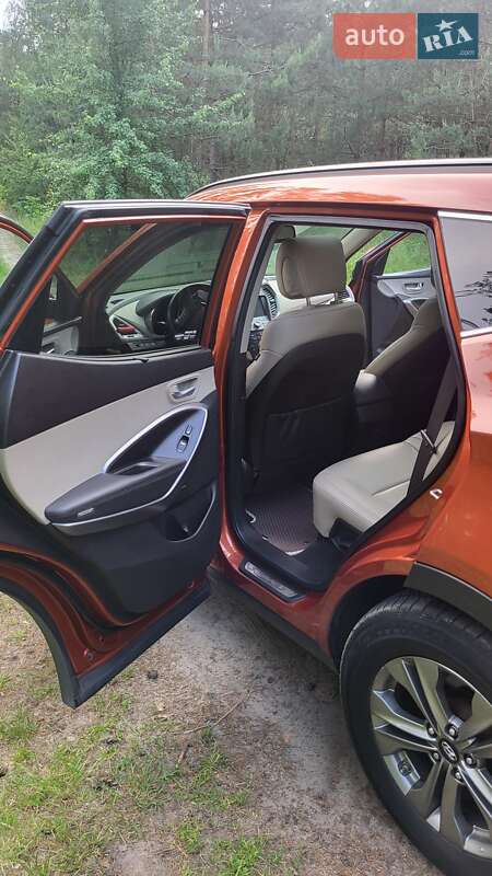 Внедорожник / Кроссовер Hyundai Santa FE 2015 в Житомире