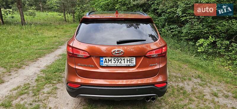 Внедорожник / Кроссовер Hyundai Santa FE 2015 в Житомире