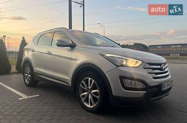 Позашляховик / Кросовер Hyundai Santa FE 2014 в 