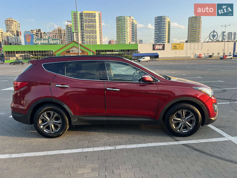 Позашляховик / Кросовер Hyundai Santa FE 2014 в Києві