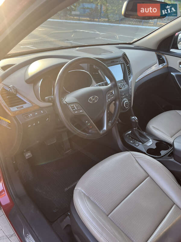Позашляховик / Кросовер Hyundai Santa FE 2014 в Києві