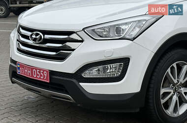 Внедорожник / Кроссовер Hyundai Santa FE 2014 в 