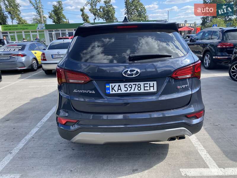 Внедорожник / Кроссовер Hyundai Santa FE 2015 в Киеве