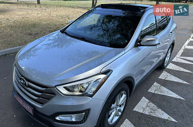 Позашляховик / Кросовер Hyundai Santa FE 2015 в Миколаєві