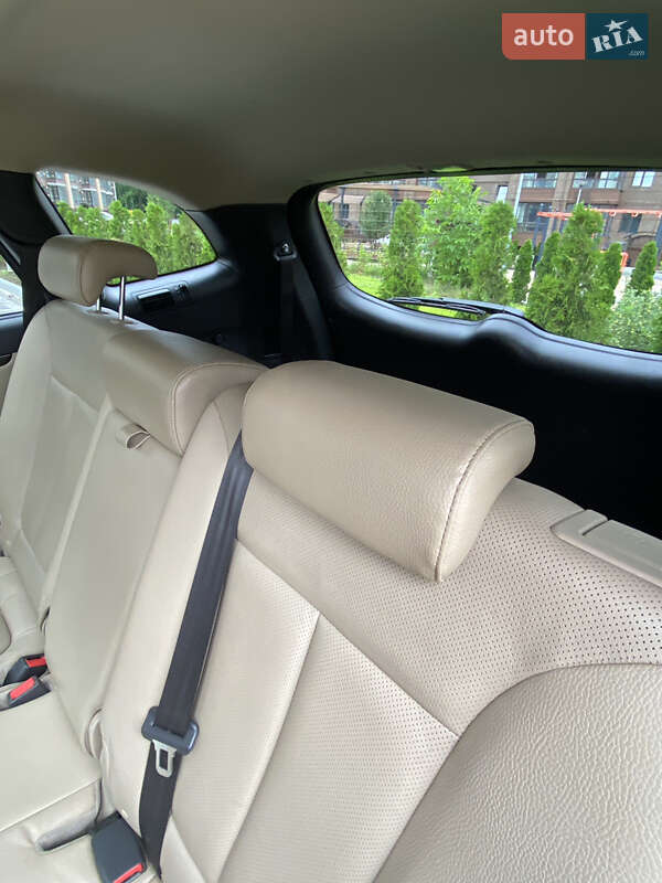 Внедорожник / Кроссовер Hyundai Santa FE 2012 в Носовке