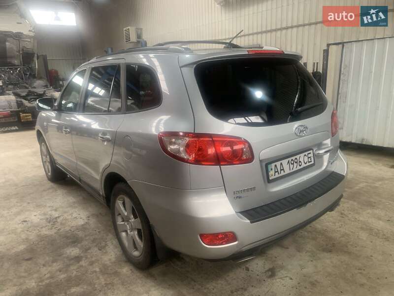 Позашляховик / Кросовер Hyundai Santa FE 2006 в Києві