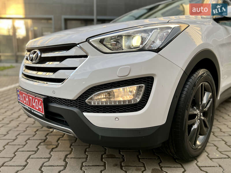 Позашляховик / Кросовер Hyundai Santa FE 2014 в Івано-Франківську