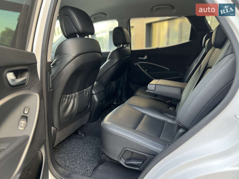 Позашляховик / Кросовер Hyundai Santa FE 2014 в Івано-Франківську