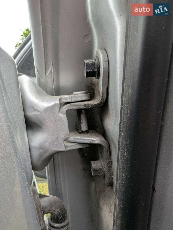 Позашляховик / Кросовер Hyundai Santa FE 2011 в Чернівцях