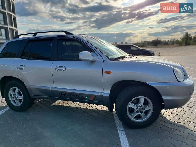 Позашляховик / Кросовер Hyundai Santa FE 2003 в Черкасах