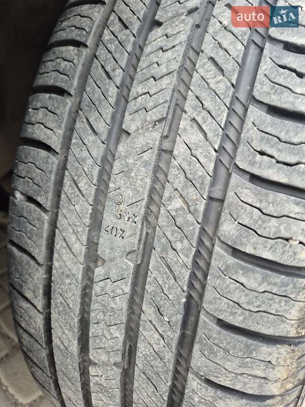 Внедорожник / Кроссовер Hyundai Santa FE 2014 в Нововолынске