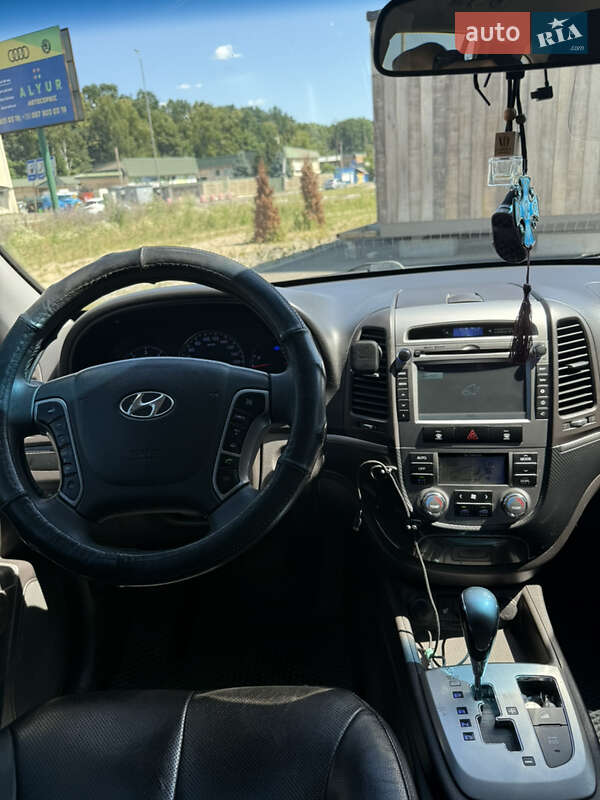 Позашляховик / Кросовер Hyundai Santa FE 2012 в Києві