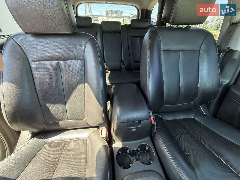 Позашляховик / Кросовер Hyundai Santa FE 2012 в Києві