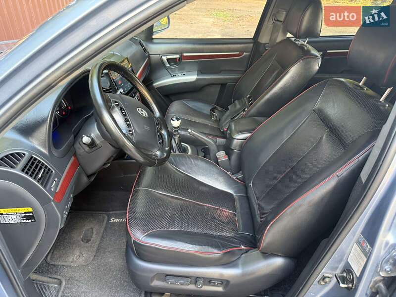 Позашляховик / Кросовер Hyundai Santa FE 2006 в Звягелі