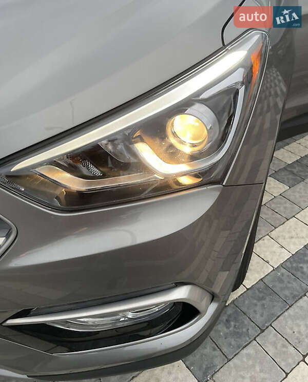 Позашляховик / Кросовер Hyundai Santa FE 2017 в Хмельницькому