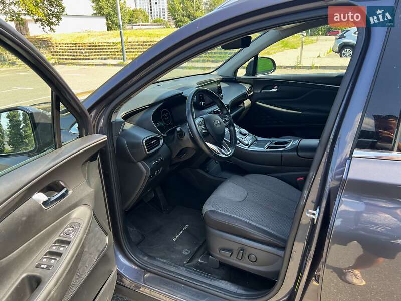 Внедорожник / Кроссовер Hyundai Santa FE 2022 в Киеве