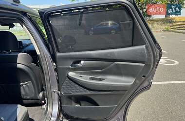 Позашляховик / Кросовер Hyundai Santa FE 2022 в 