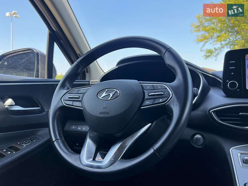 Внедорожник / Кроссовер Hyundai Santa FE 2022 в Киеве