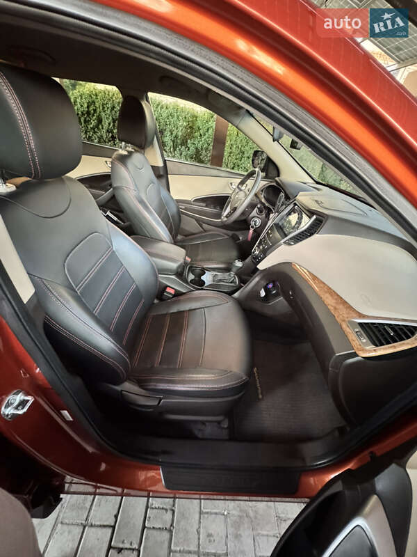 Позашляховик / Кросовер Hyundai Santa FE 2015 в Дніпрі