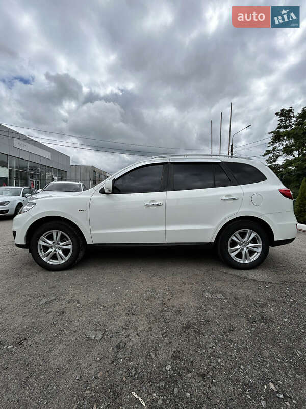 Внедорожник / Кроссовер Hyundai Santa FE 2011 в Сумах
