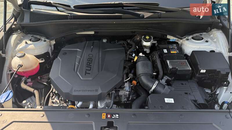 Внедорожник / Кроссовер Hyundai Santa FE 2021 в Киеве