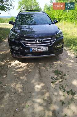 Внедорожник / Кроссовер Hyundai Santa FE 2016 в 