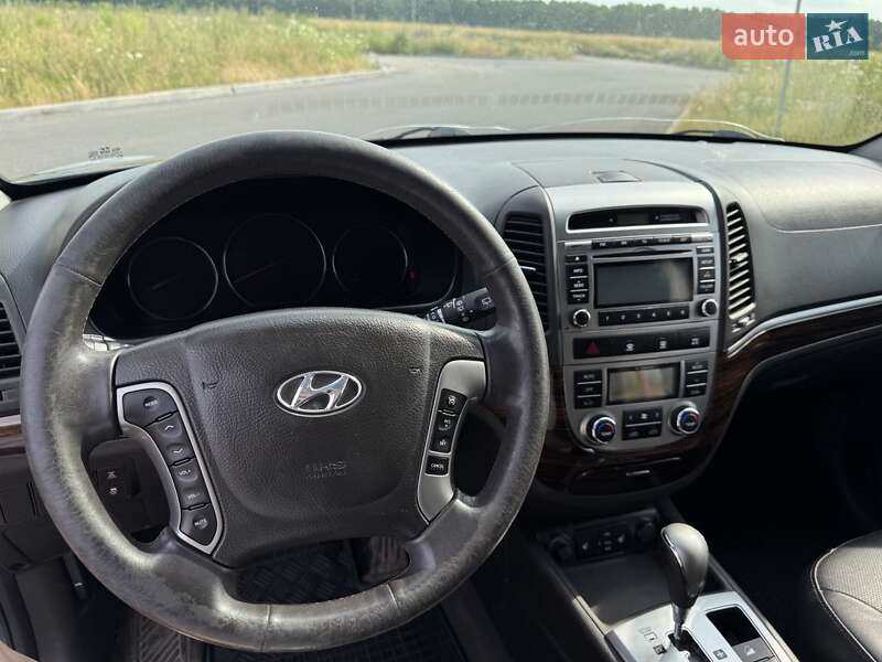 Внедорожник / Кроссовер Hyundai Santa FE 2012 в Виннице