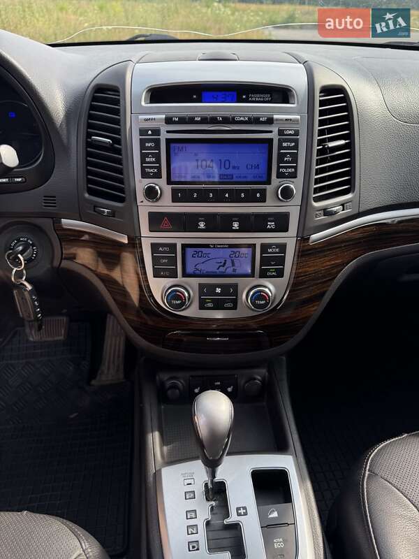 Внедорожник / Кроссовер Hyundai Santa FE 2012 в Виннице