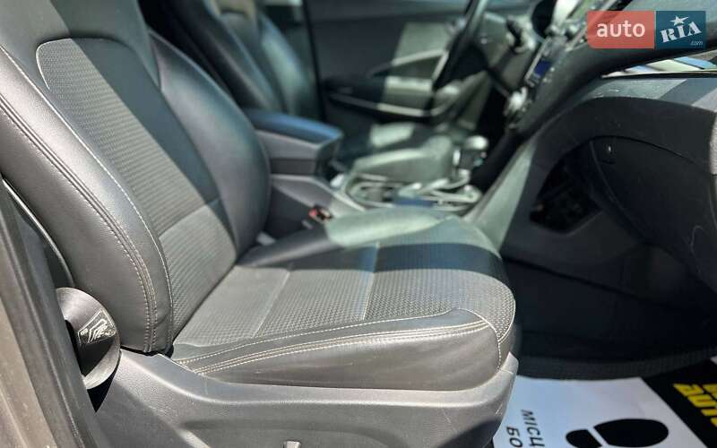 Внедорожник / Кроссовер Hyundai Santa FE 2013 в Ивано-Франковске
