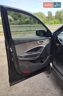Внедорожник / Кроссовер Hyundai Santa FE 2014 в 
