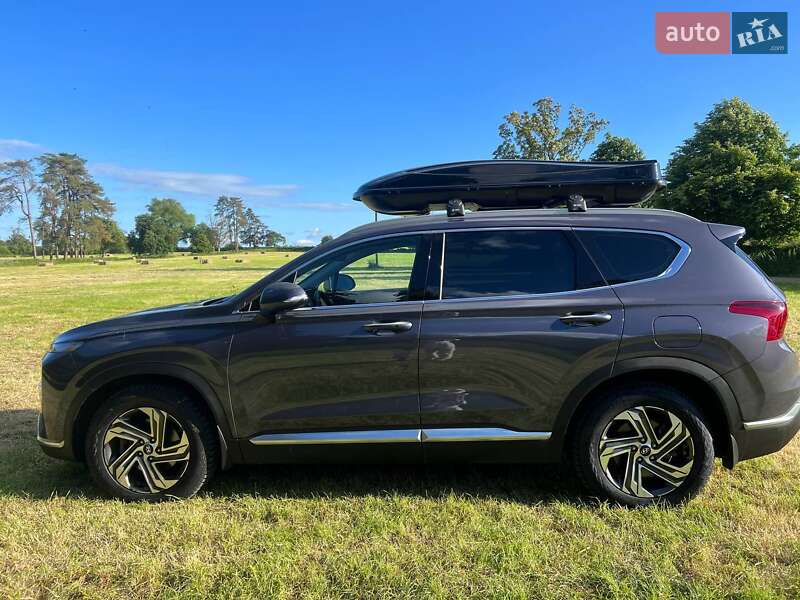 Внедорожник / Кроссовер Hyundai Santa FE 2022 в Киеве
